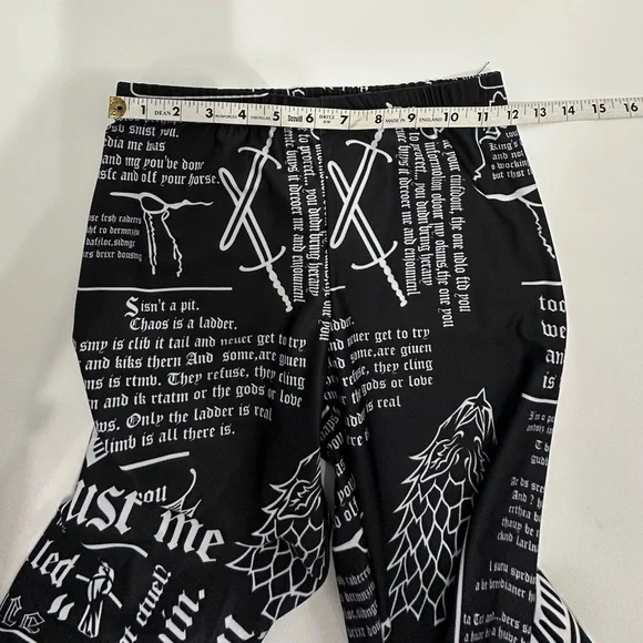 Game of Thrones Littlefinger Lord Baelish Quotes Leggings Black White One Size - Picture 9 of 11